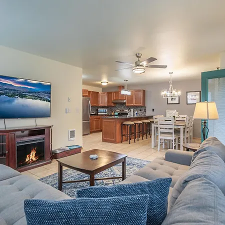 Walk To Downtown Leavenworth * Sleeps 6 + Pets * Ground Level Gem! Apartment